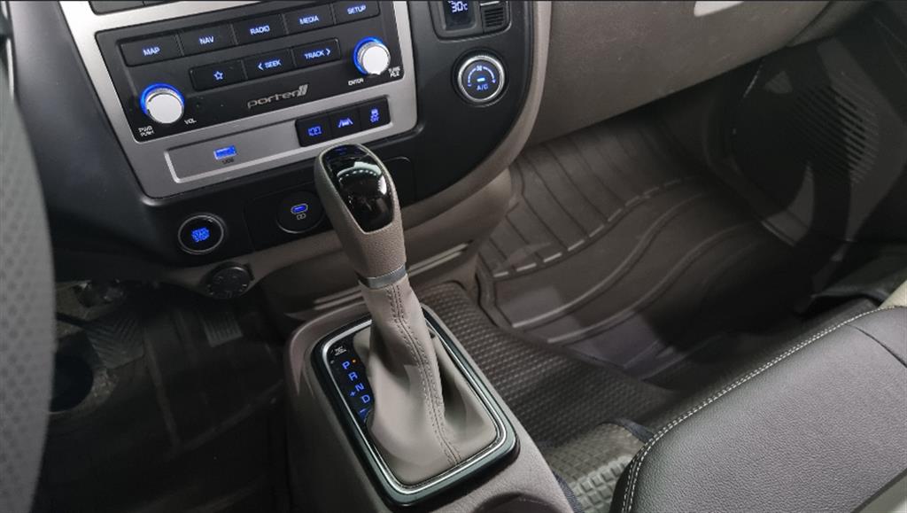 Hyundai Porter Super Cab/ Long Wheelbase Smart 10