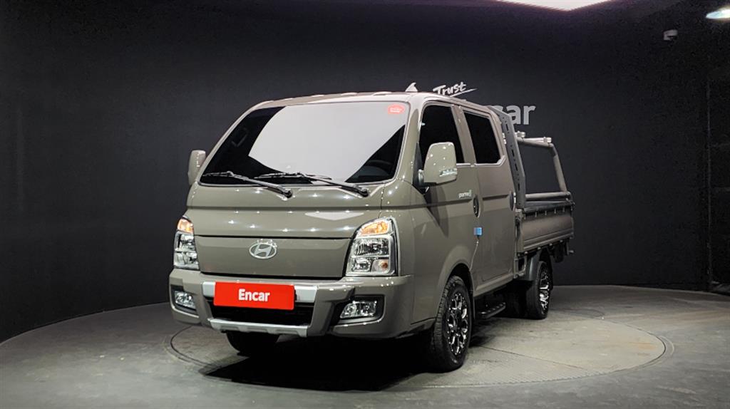 Hyundai Porter Double Cab/ Long Wheelbase/ 2WD Smart