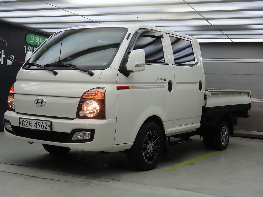 Hyundai Porter 1.0 Ton/ Double Cab/ Long Wheelbase/ CRDi Modern