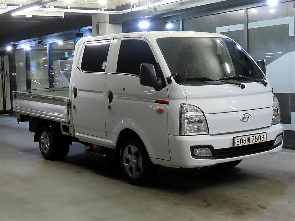 Hyundai Porter 1.0 Ton/ Double Cab/ Long Wheelbase/ CRDi Smart
