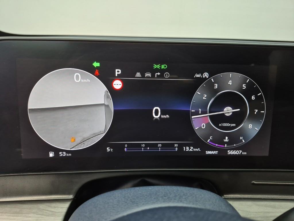 Kia Sportage 1.6 Gasoline 2WD Signature Gravity 8