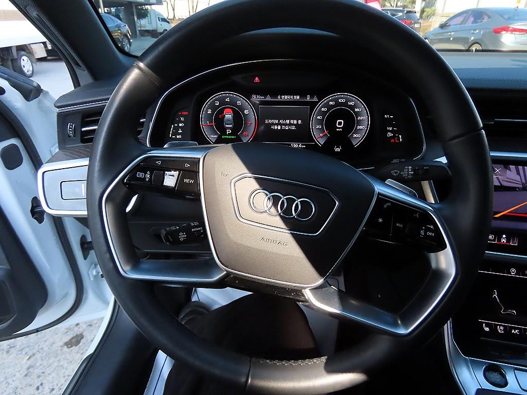 Audi A6 45 TFSI Quattro Premium 9