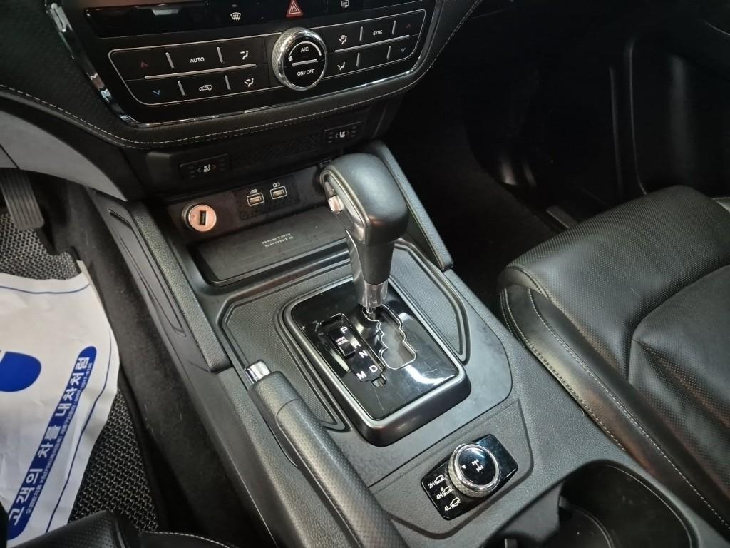 KG Mobility (Ssangyong) Rexton Diesel 2.2 4WD Expedition 9