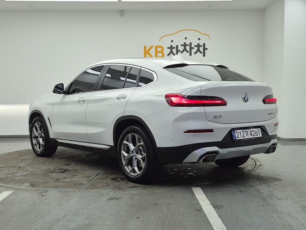 BMW X4 xDrive 20i xLine 4