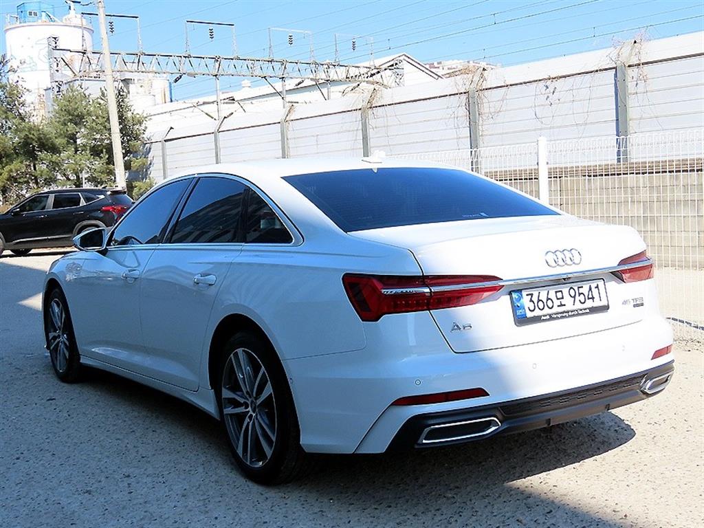 Audi A6 45 TFSI Quattro Premium 4