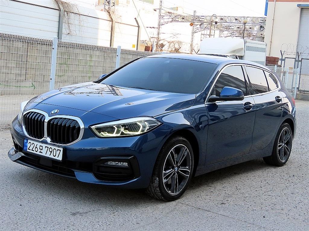 BMW 1시리즈 118d 스포츠 사진 2/20