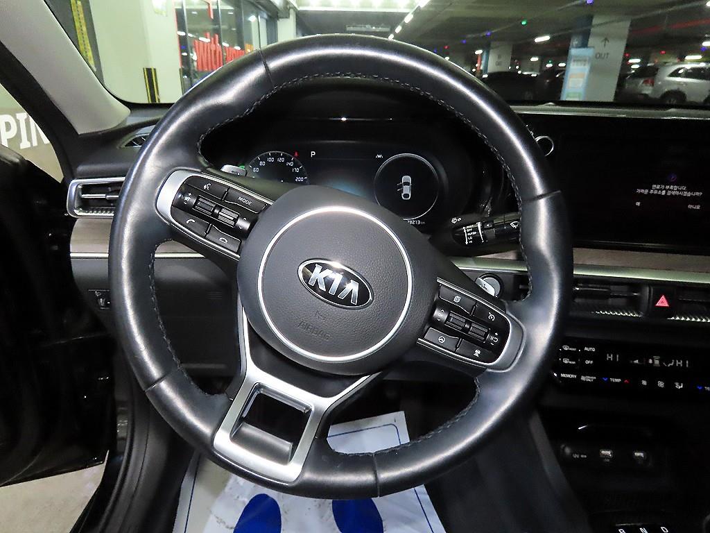 Kia K5 2.0 Noblesse 9