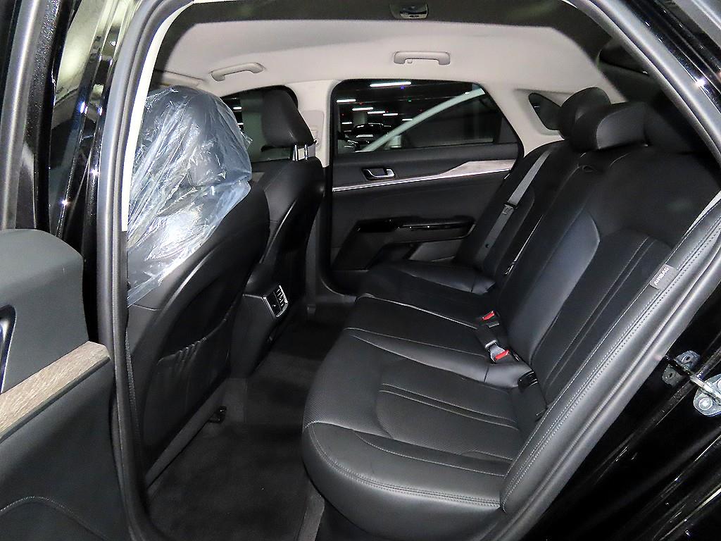 Kia K5 2.0 Noblesse 8