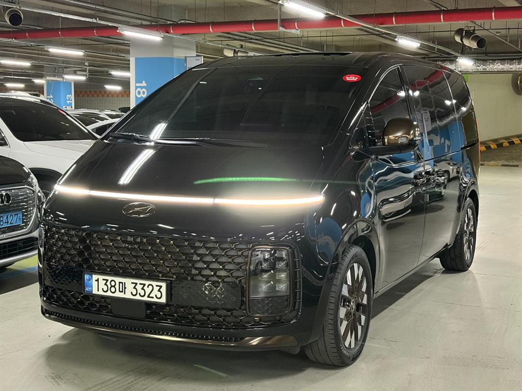 Hyundai Staria LPG Lounge Inspiration 4