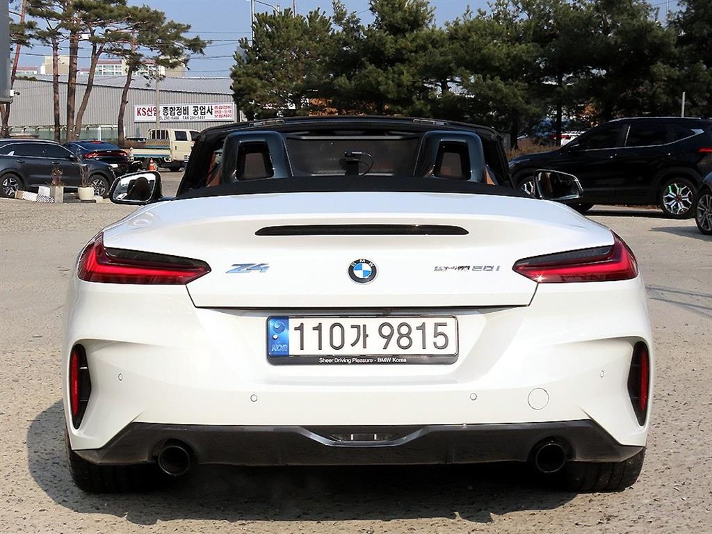 BMW Z4 sDrive 20I M Sport 9