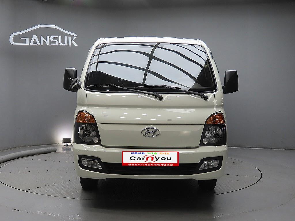 Hyundai Porter 1.0 Ton/ Super Cab/ Long Wheelbase/ CRDi Smart