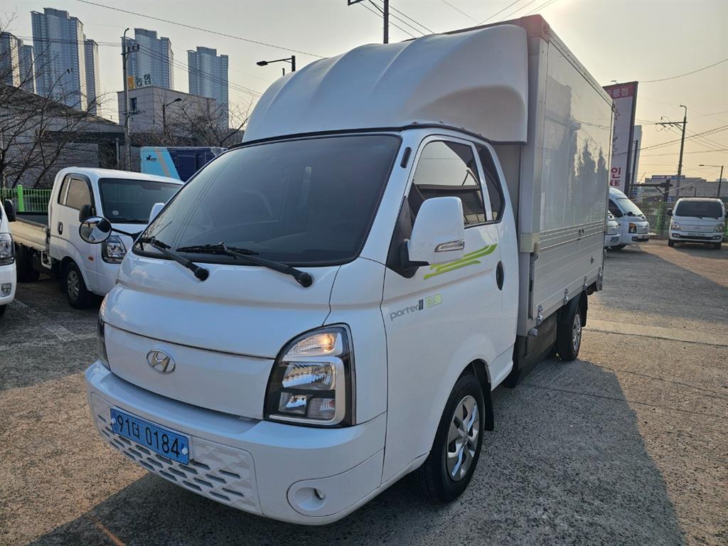 현대 포터2 1톤 윙바디 전기 - 중고 트럭 매물 이미지