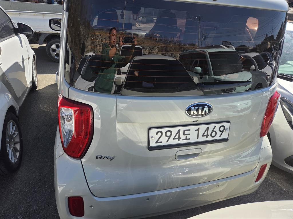 Kia Ray Deluxe 6