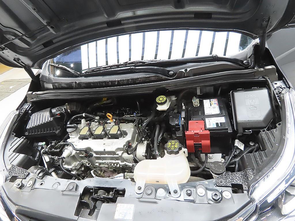 Chevrolet Spark LT 8