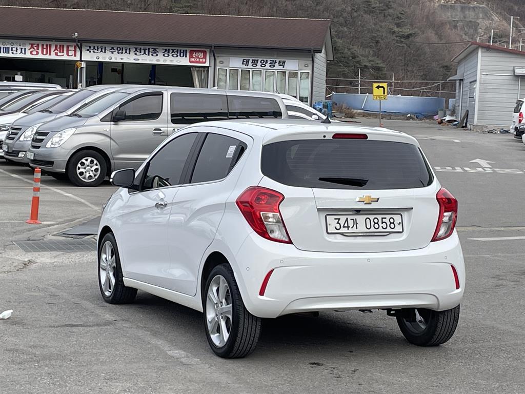 Chevrolet Spark LTZ 6