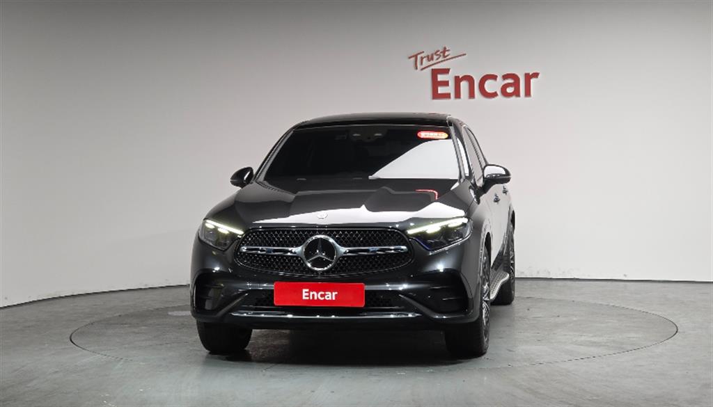 Mercedes-Benz GLC-Class GLC300 4MATIC Coupe 4