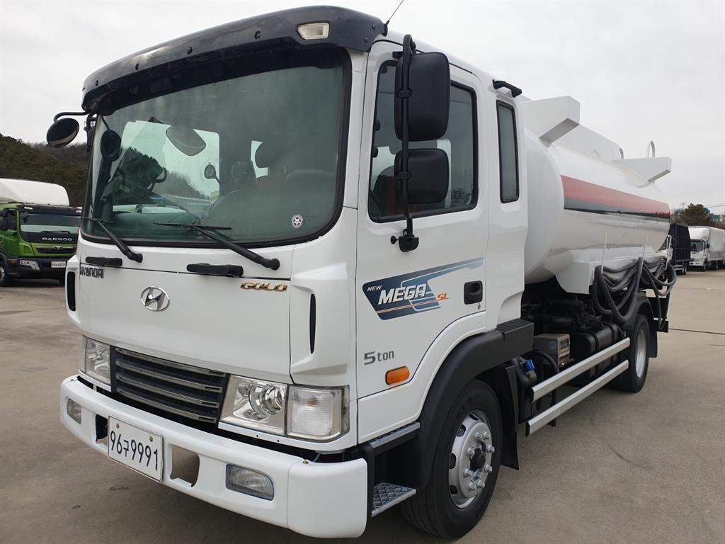 현대 탱크로리 메가트럭 철탱크 10,000L 수동 - 중고 트럭 매물 이미지