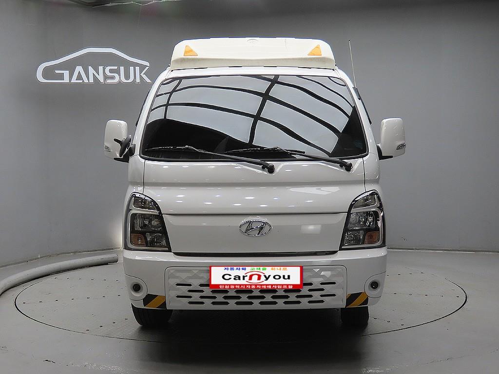 Hyundai Porter 1.0 Ton/ Super Cab/ Long Wheelbase/ Smart Special