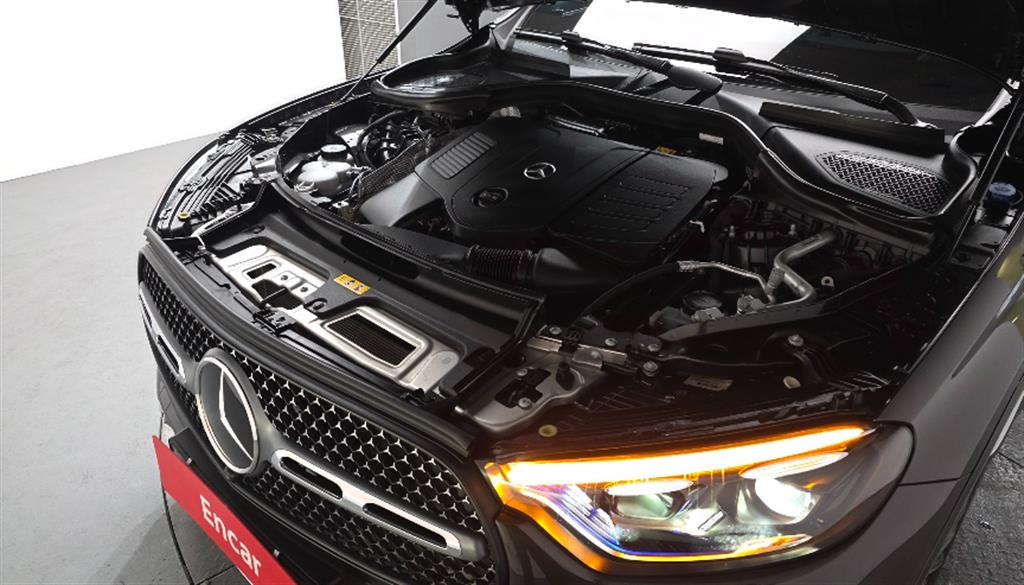 Mercedes-Benz GLC-Class GLC300 4MATIC Coupe 7