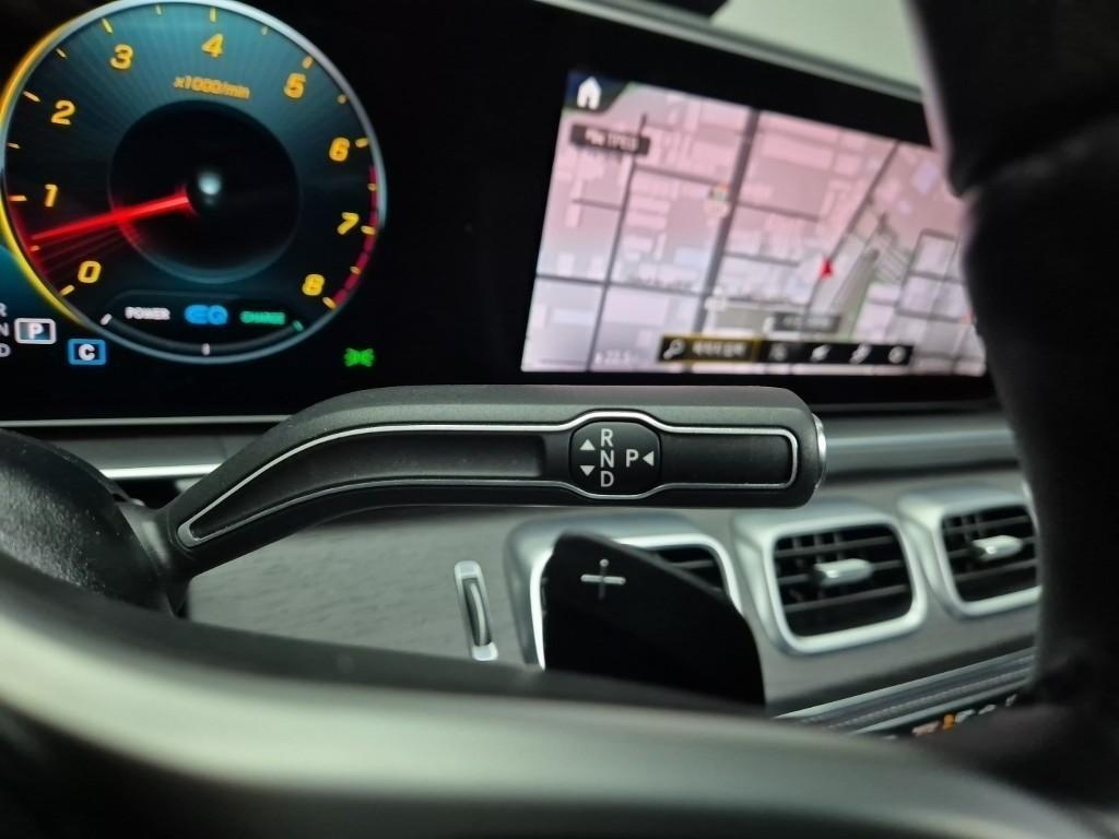 Mercedes-Benz GLS-Class GLS580 4MATIC 9