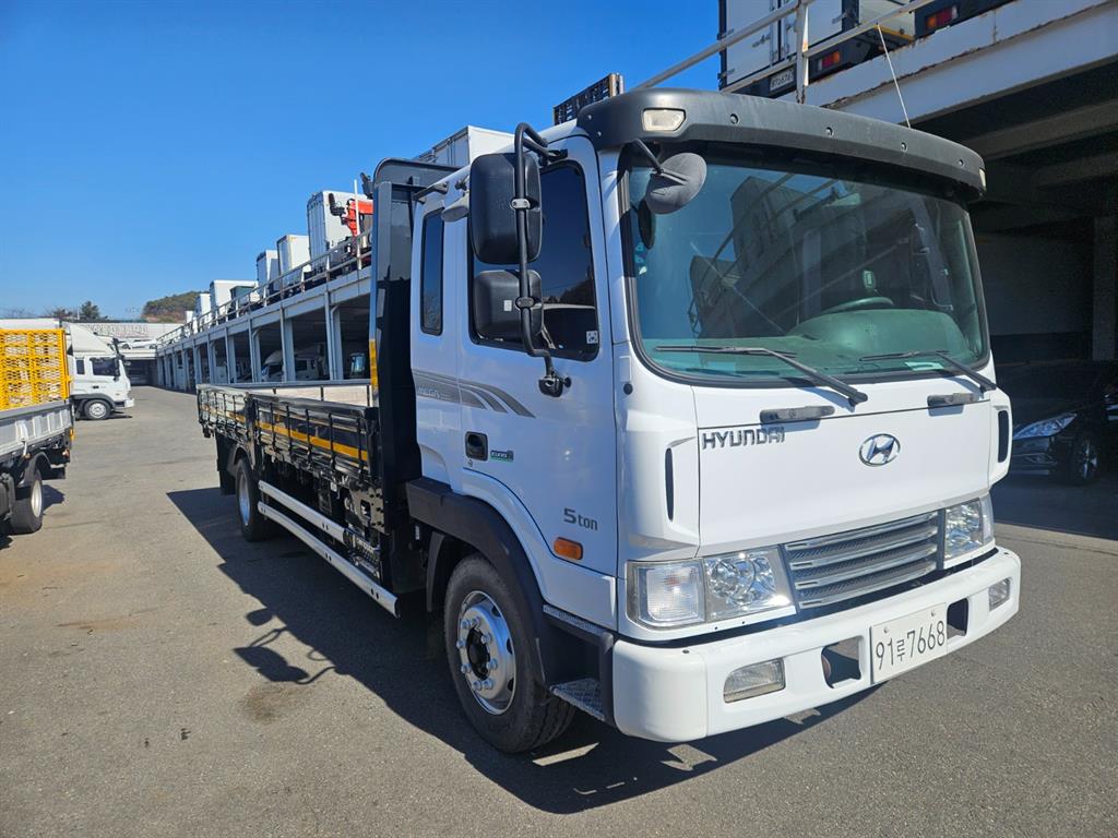 현대 메가트럭 카고 5톤 수동 - 중고 트럭 매물 이미지