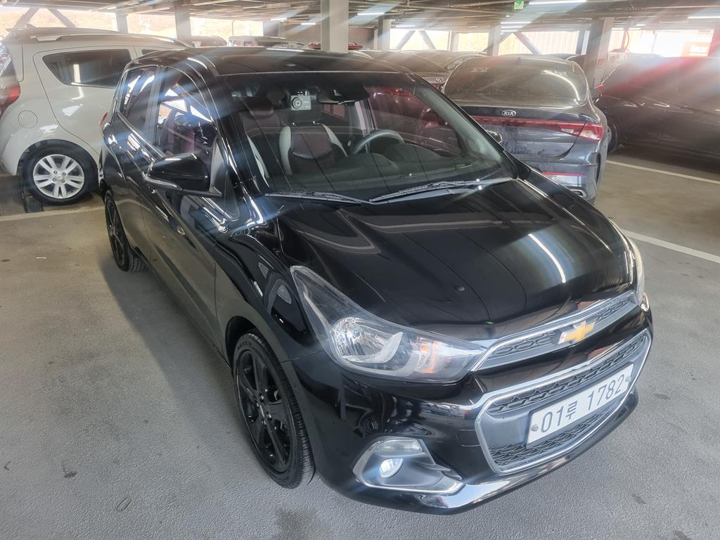 Chevrolet Spark Perfect Black 3