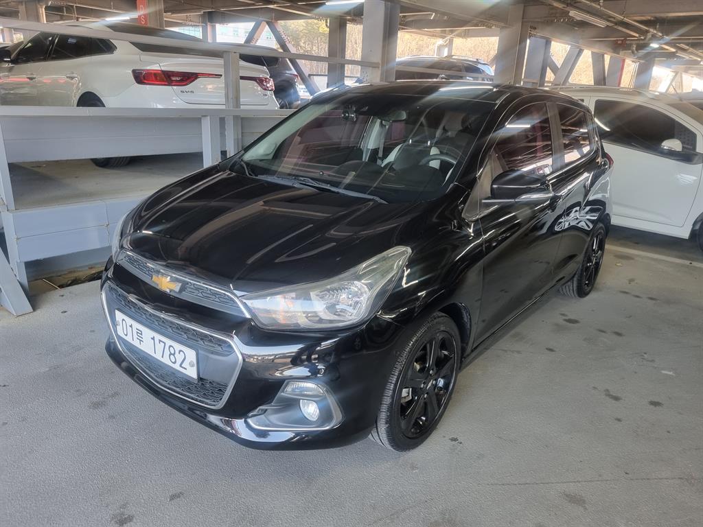 Chevrolet Spark Perfect Black 2