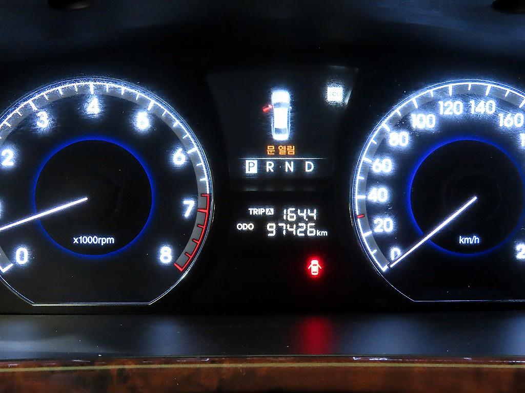 Hyundai Equus VS380 Prestige Base Type 10