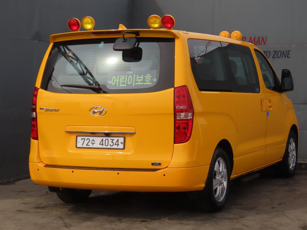 Hyundai Starex LPi 4