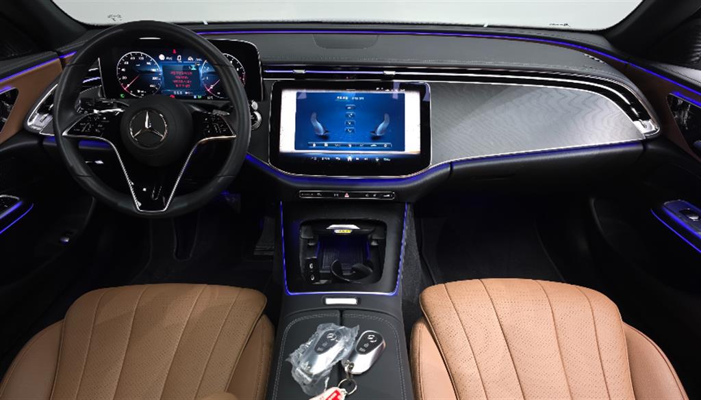 Mercedes-Benz E-Class E200 Avantgarde 8