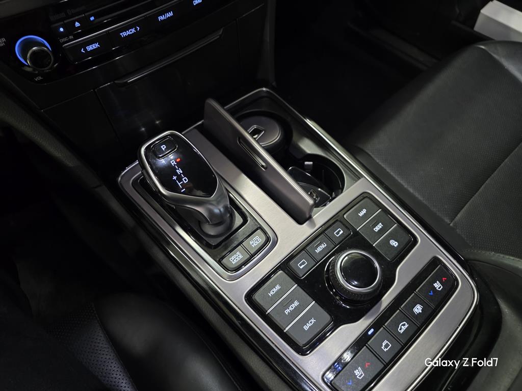 Hyundai Equus VS500 Prestige 10