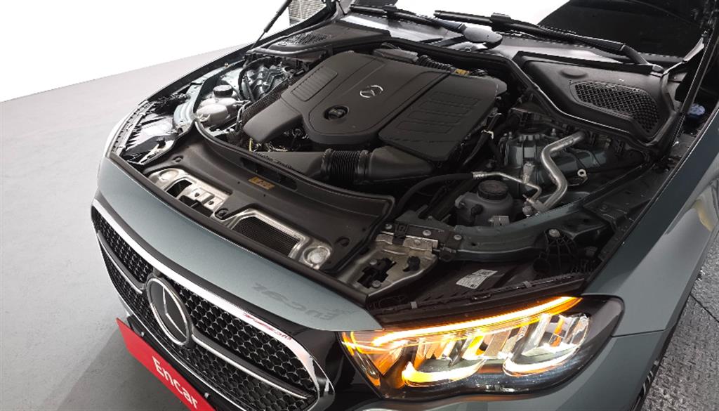 Mercedes-Benz E-Class E200 Avantgarde 7