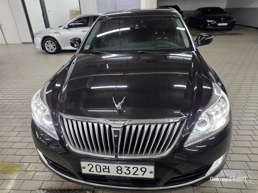 Hyundai Equus VS500 Prestige 4