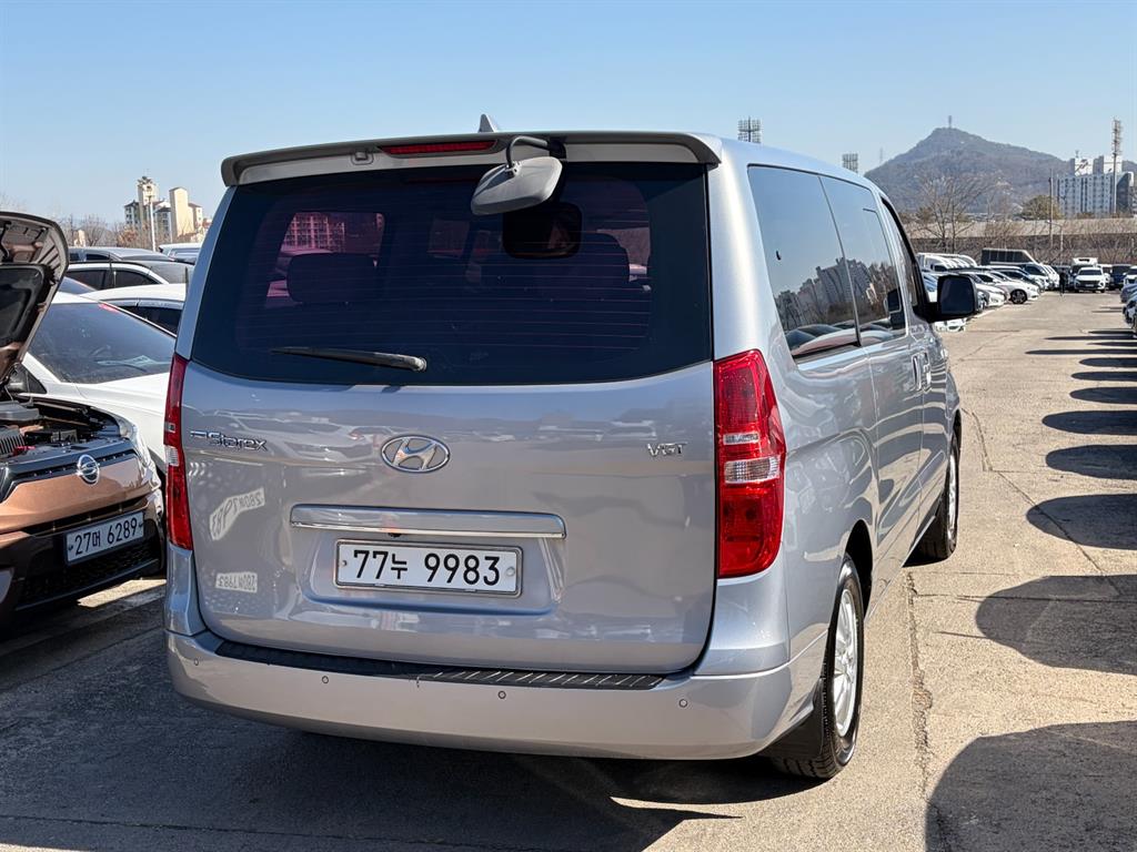 Hyundai Starex Wagon Modern 7