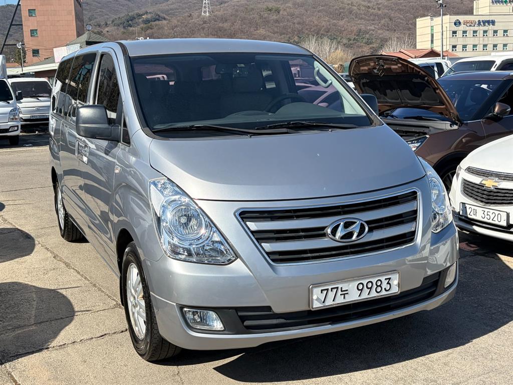 Hyundai Starex Wagon Modern 4