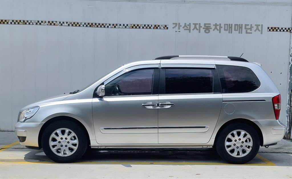[기아] 카니발R 뉴 GLX 기본형 (9인승) 사진 3