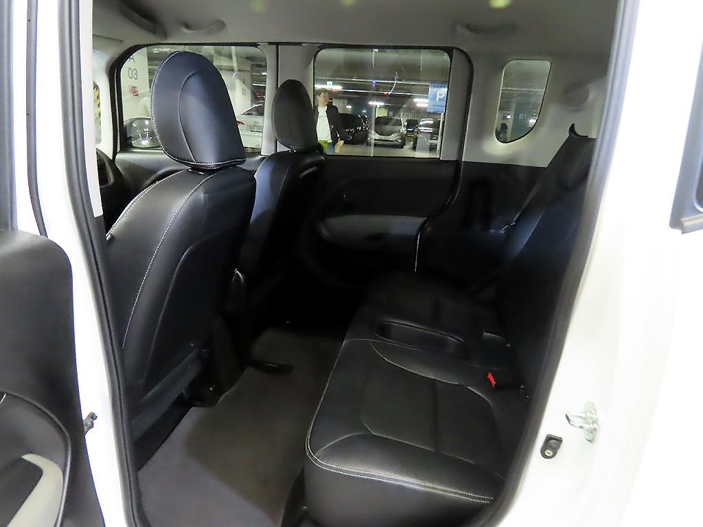 Kia Ray The Essential Light 8