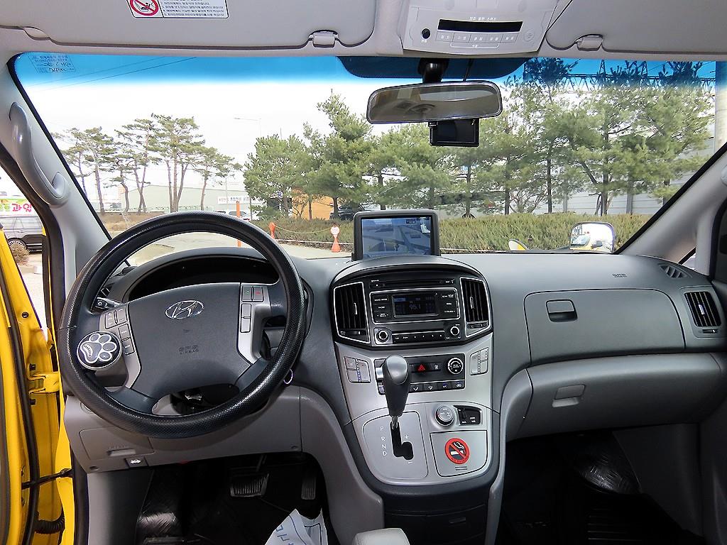 Hyundai Starex 4WD CVX Modern 9