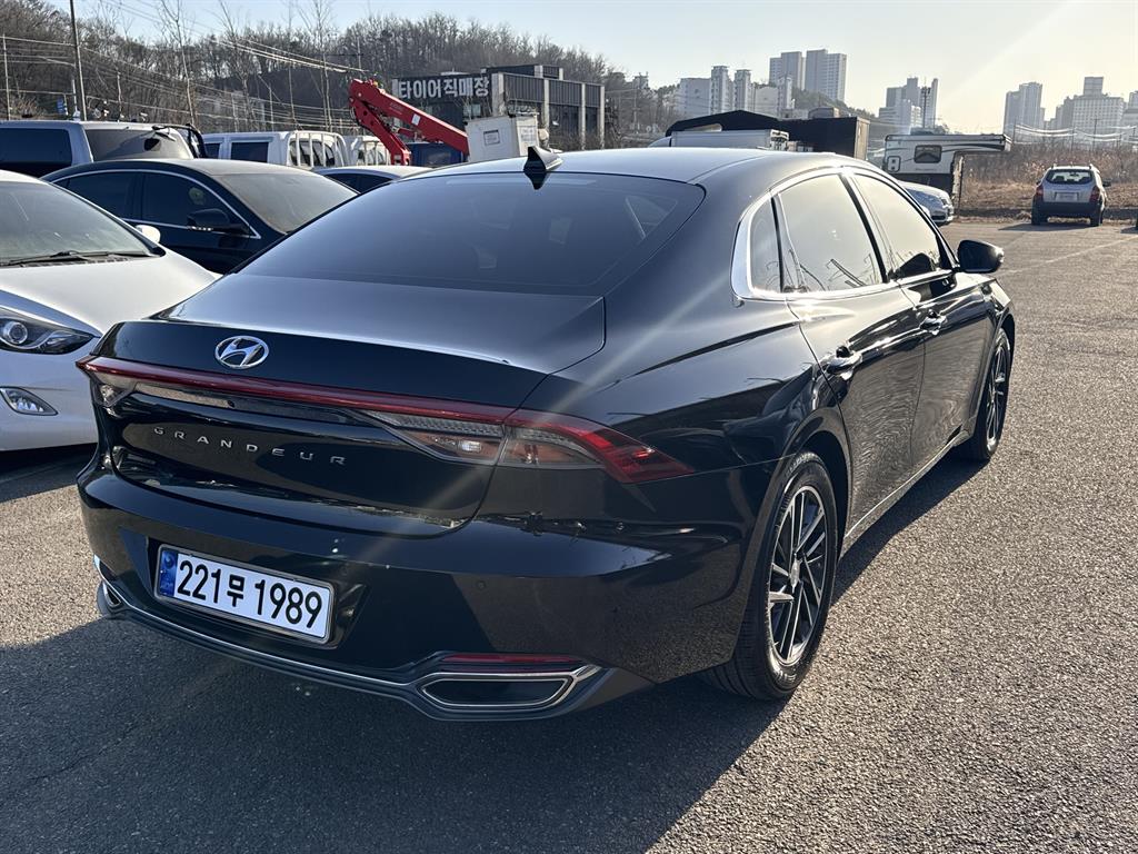 Hyundai Grandeur LPI 3.0 Exclusive 3