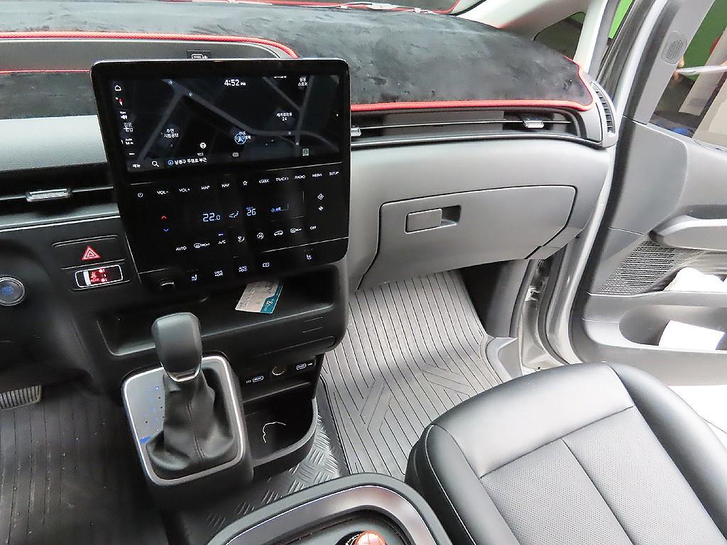 Hyundai Staria LPG Cargo Modern 10