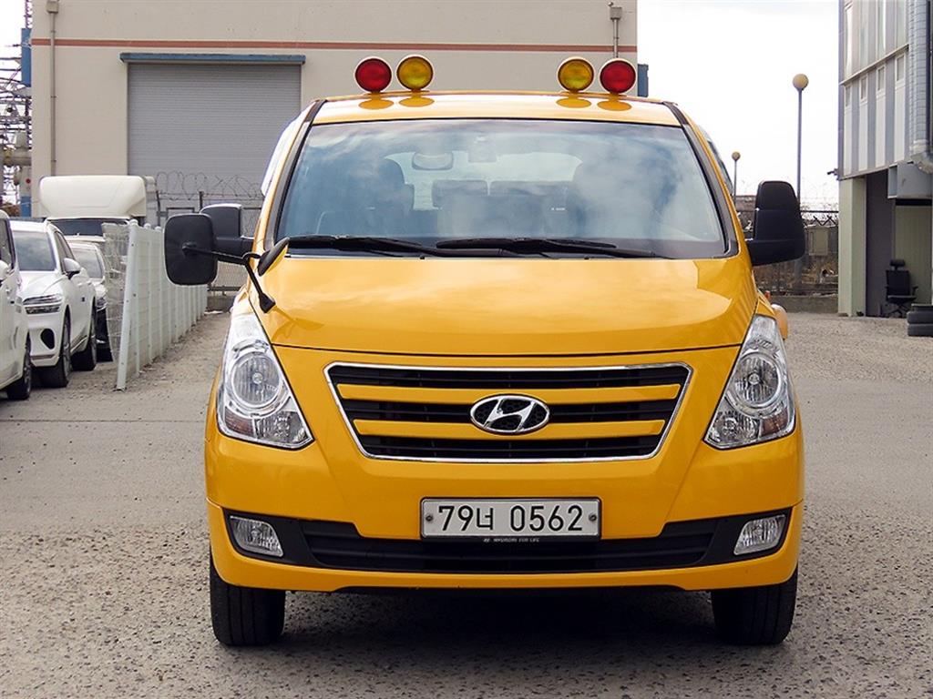 Hyundai Starex 4WD CVX Modern 2