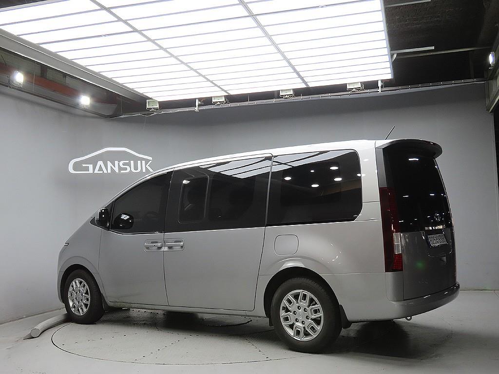 Hyundai Staria LPG Cargo Modern 4