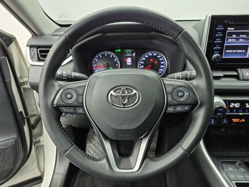 Toyota RAV4 2.5 2WD 10