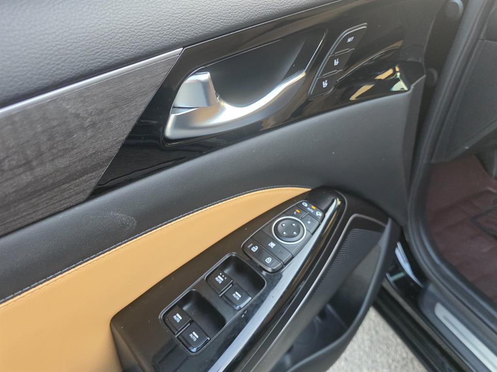 Kia K7 Noblesse 9