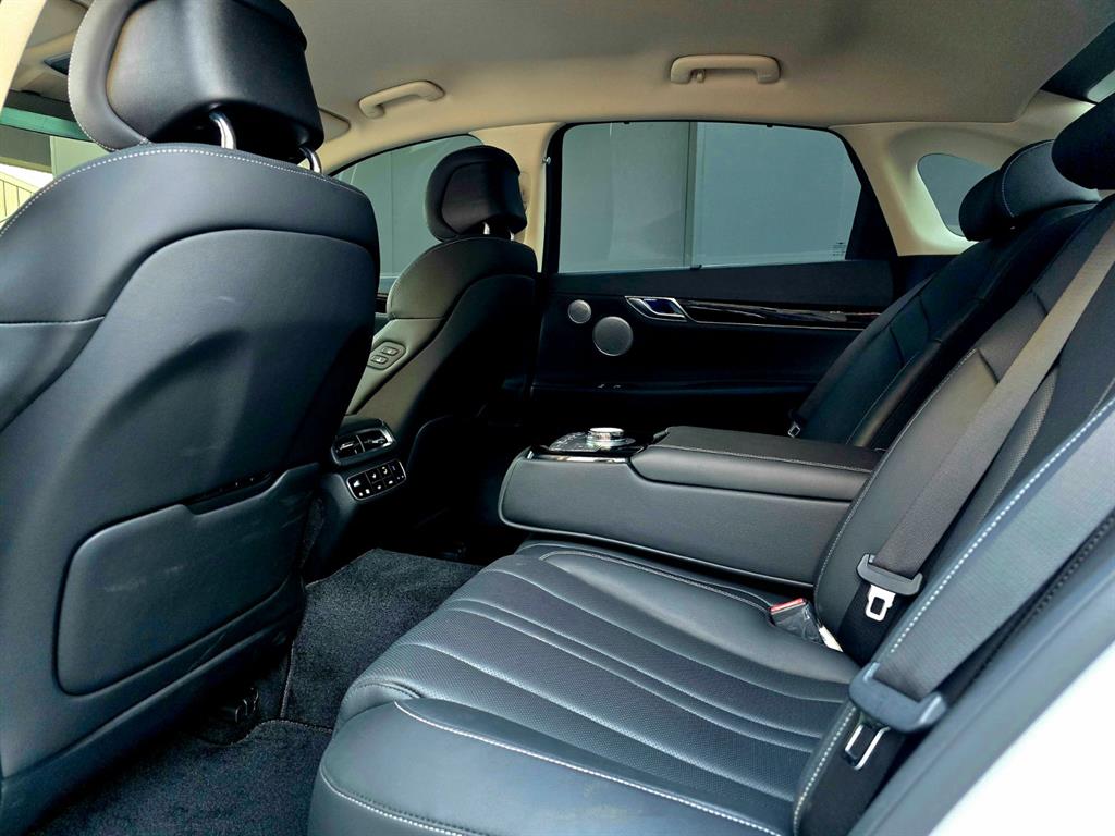 Genesis G80 2.5 Gasoline Turbo AWD Base Type 8