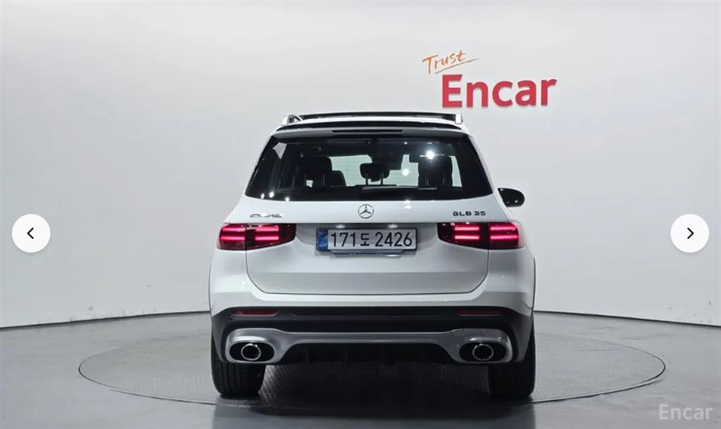 Mercedes-Benz GLB-Class AMG GLB35 4MATIC 5