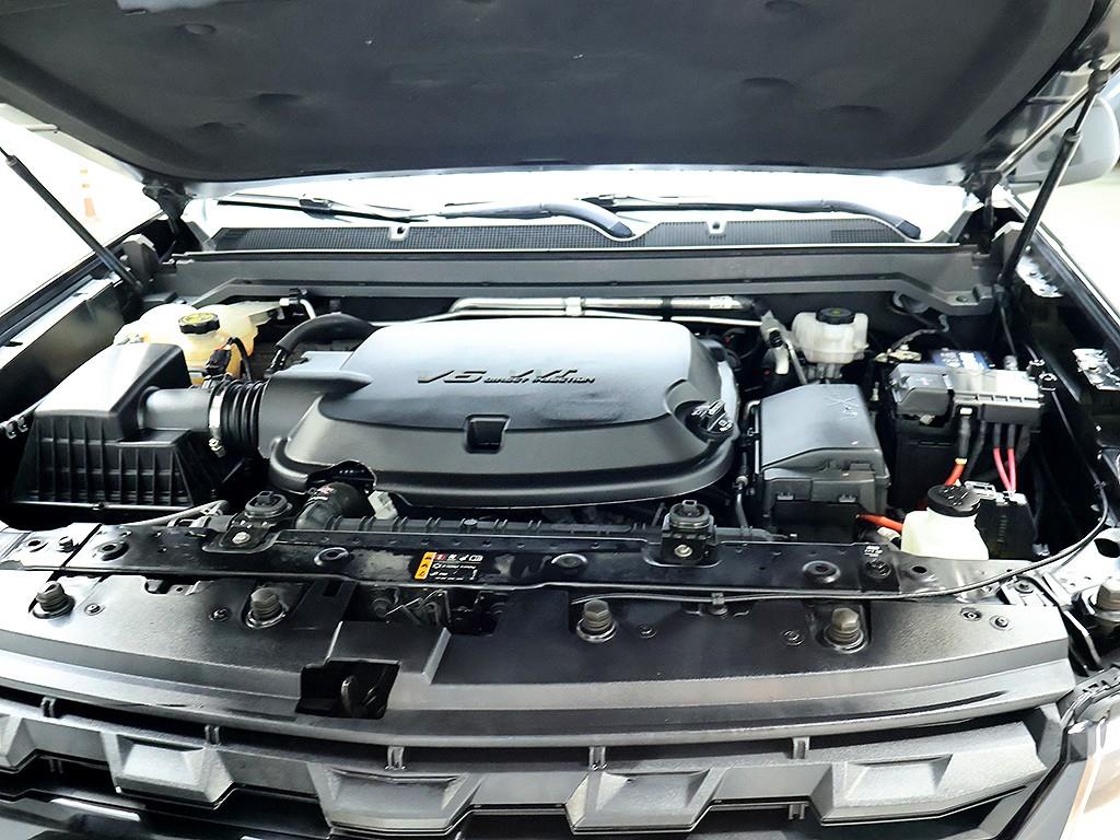 Chevrolet Colorado 3.6 Z71-X Midnight 4WD 8