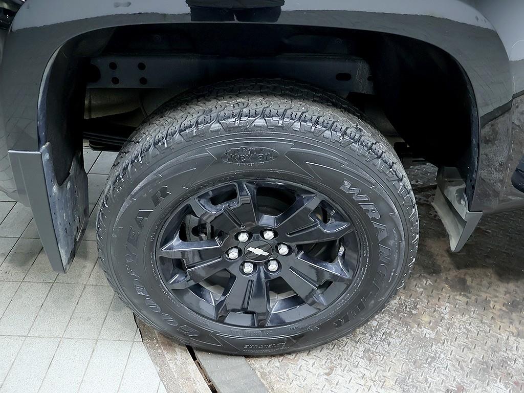 Chevrolet Colorado 3.6 Z71-X Midnight 4WD 9