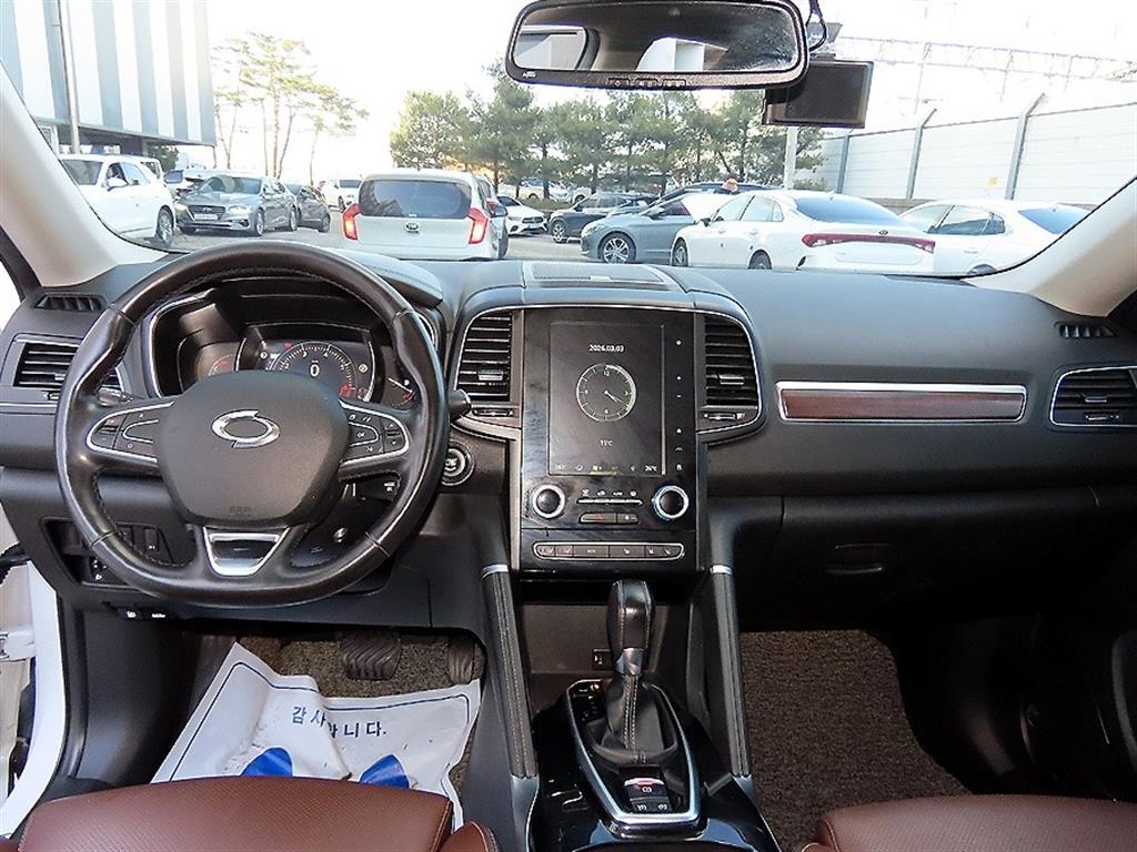 Renault QM6 Gasoline 2.0 GDe RE Signature 2WD 8