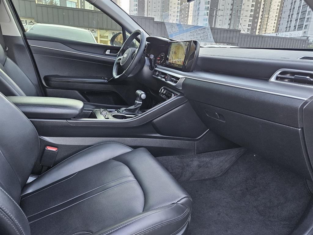 Kia K5 LPI 2.0 Trendy 9